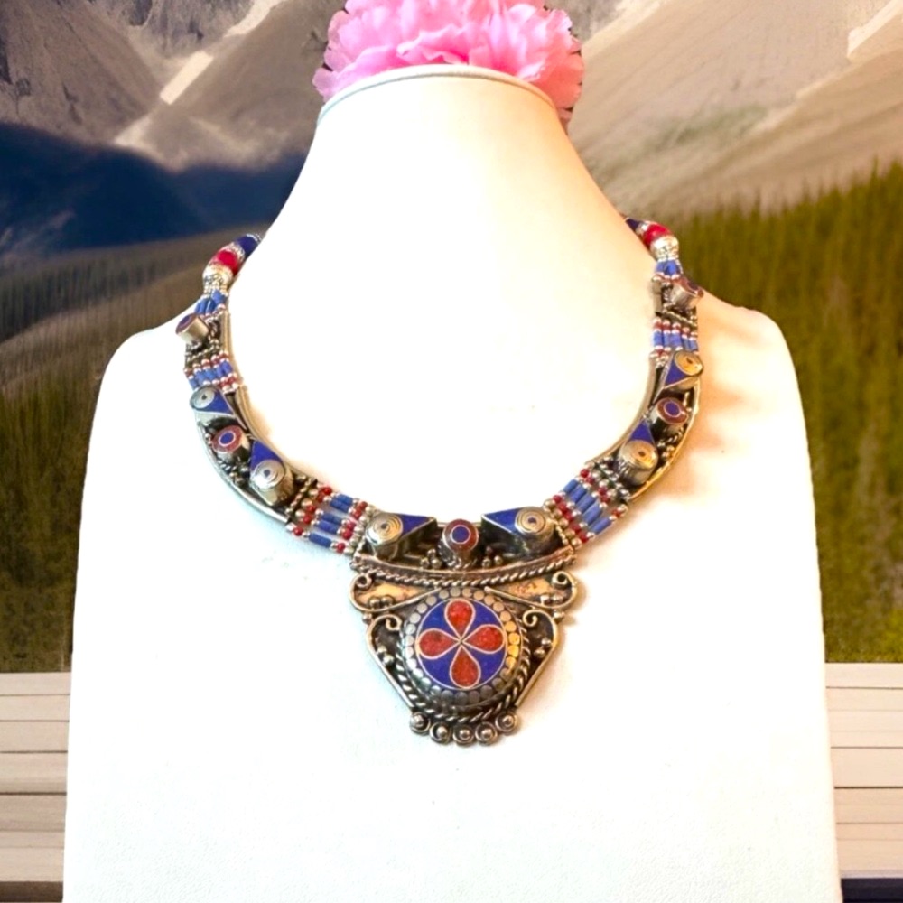 Vintage & Handcrafted Indo/Tibet Tribal Inlay Stones & Silver Necklace 124 Grams